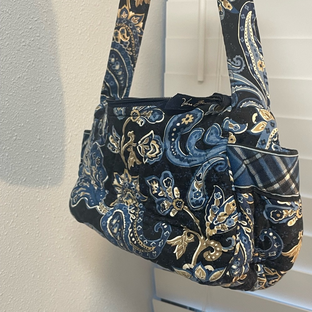 Vera Bradley “Windsor Navy” Shoulder bag - Picture 11 of 12